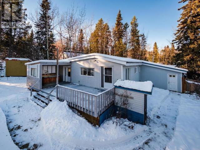 103 Rainbow Road, Whitehorse, Yukon  Y1A 3X3 - Photo 3 - 16013