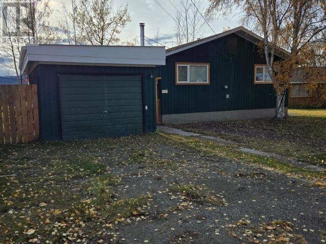 40 Ogilvie Crescent, Faro, Yukon  Y0B 1K0 - Photo 1 - 16227