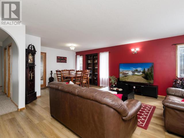 184 Falcon Drive, Whitehorse, Yukon  Y1A 6T2 - Photo 4 - 16439