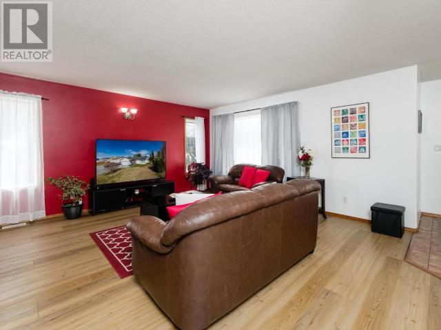 184 Falcon Drive, Whitehorse, Yukon  Y1A 6T2 - Photo 5 - 16439