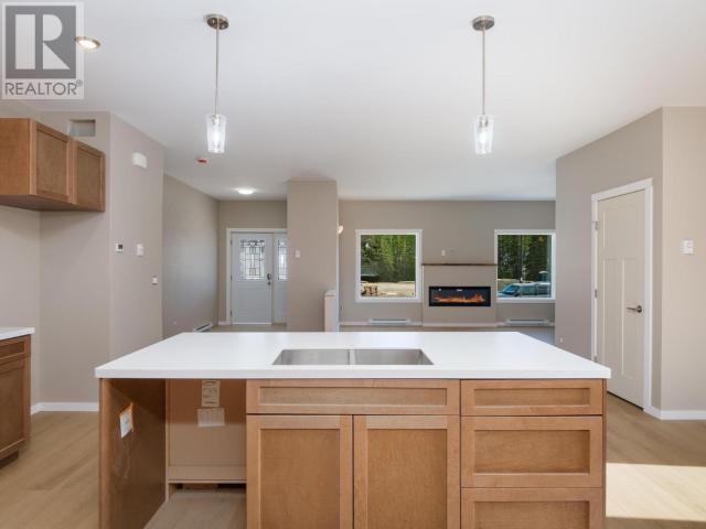 11 Omega Street, Whitehorse, Yukon  Y1A 0T6 - Photo 11 - 16550