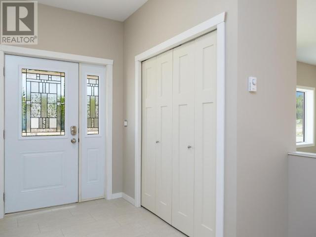 11 Omega Street, Whitehorse, Yukon  Y1A 0T6 - Photo 4 - 16550