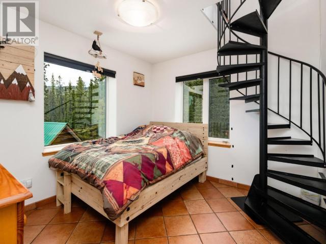 356 Robinson Subdivision, Whitehorse South, Yukon  Y1A 6S3 - Photo 16 - 16596