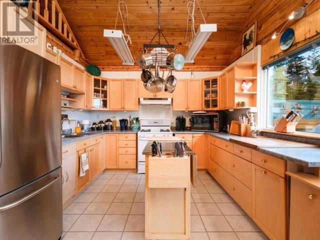 52 Lakeview Road, Whitehorse South, Yukon  Y0B 1B0 - Photo 32 - 16658