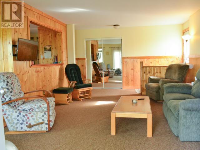 40 Ogilvie Crescent, Faro, Yukon  Y0B 1K0 - Photo 5 - 16675