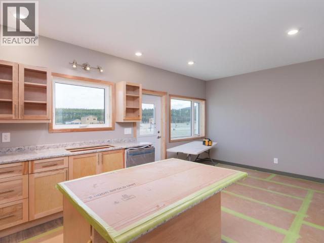 4 Flora Avenue, Whitehorse, Yukon  Y0B 1Y0 - Photo 3 - 16768