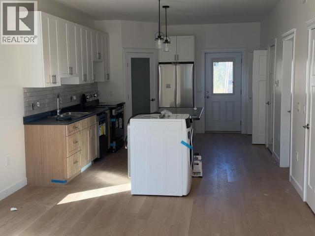 47 Ellwood Street, Whitehorse, Yukon  Y1A 0S8 - Photo 2 - 16772