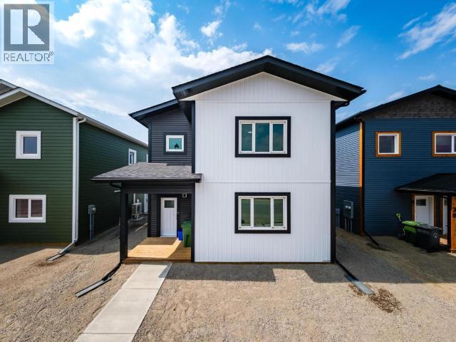 36 Wyvern Avenue, Whitehorse, Yukon  Y1A 0K8 - Photo 1 - 16777