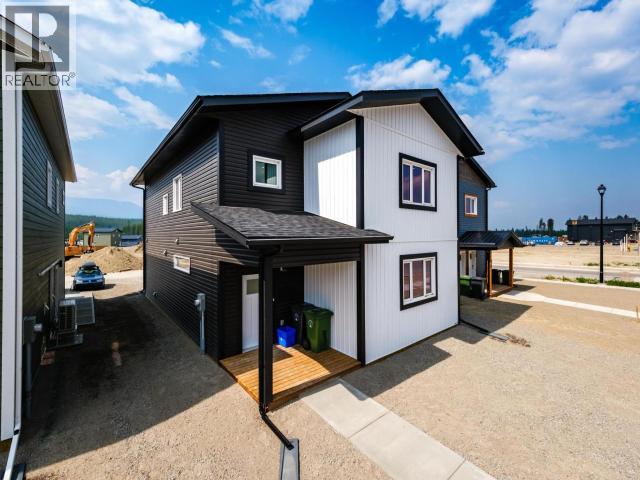 36 Wyvern Avenue, Whitehorse, Yukon  Y1A 0K8 - Photo 3 - 16777