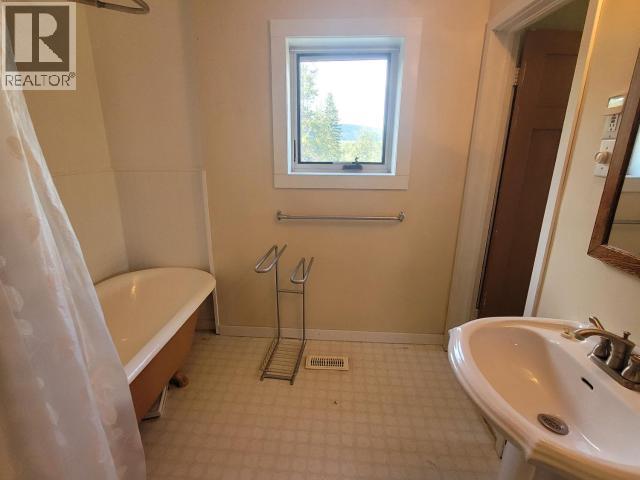 717 8th Avenue, Dawson City, Yukon  Y0B 1G0 - Photo 12 - 16822