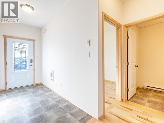 24 Flora Avenue, Whitehorse, Yukon  Y1A 5T5 - Photo 7 - 16826
