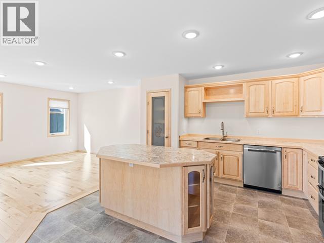 216 Witch Hazel Drive, Whitehorse, Yukon  Y1A 5W5 - Photo 12 - 16856