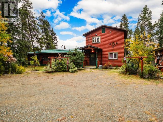 16 Deadend Road, Whitehorse South, Yukon  Y0B 1T0 - Photo 1 - 16867