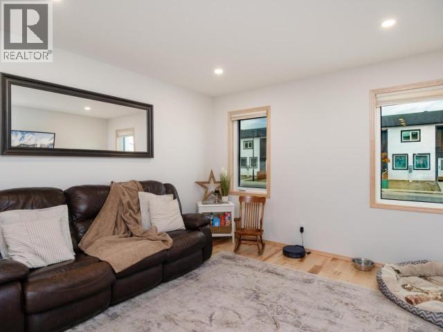 180 Witch Hazel Drive, Whitehorse, Yukon  Y1A 0S9 - Photo 3 - 16880