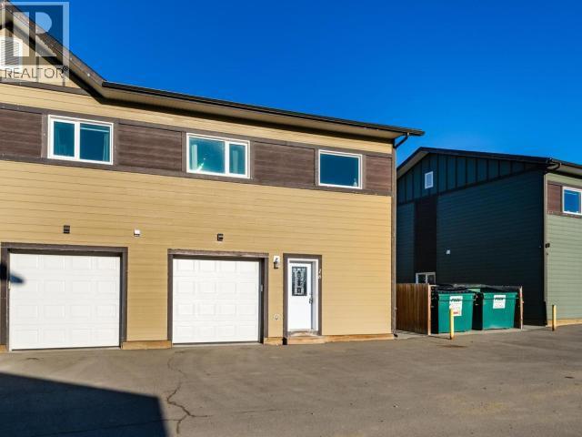 16-92 Iskoot Crescent, Whitehorse, Yukon Y1A 0P9 - Photo 1 - 16932