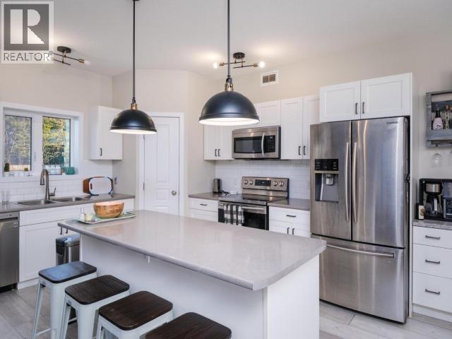 16-92 Iskoot Crescent, Whitehorse, Yukon Y1A 0P9 - Photo 11 - 16932