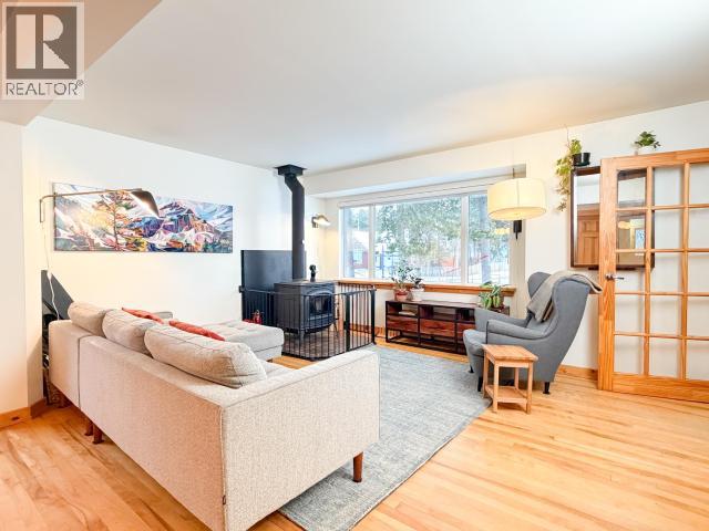 19 Tatchun Road, Whitehorse, Yukon  Y1A 3P1 - Photo 3 - 16986