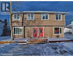 148 & 150 DAWSON DRIVE, Faro, Yukon