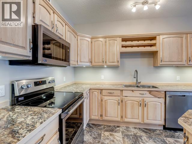 51 Wyvern Avenue, Whitehorse, Yukon  Y1A 0T6 - Photo 11 - 17081