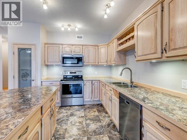 51 Wyvern Avenue, Whitehorse, Yukon  Y1A 0T6 - Photo 13 - 17081