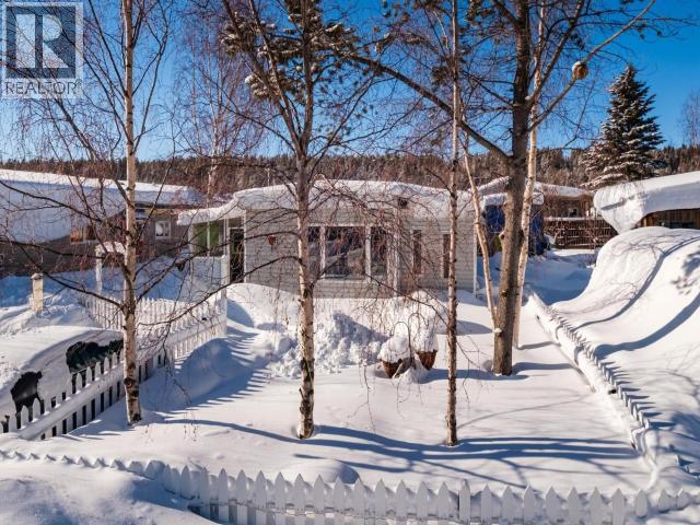 207-200 Lobird Road, Whitehorse, Yukon  Y1A 5V4 - Photo 2 - 17092