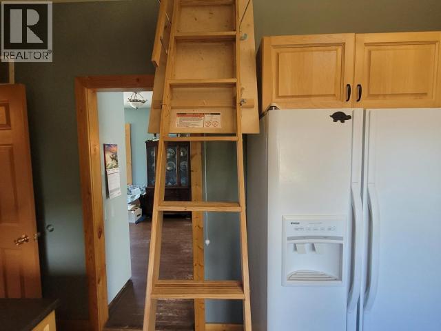 717 8th Avenue, Dawson City, Yukon Y1A 1G0 - Photo 17 - 17122