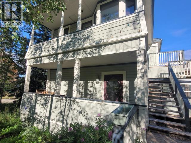 717 8th Avenue, Dawson City, Yukon Y1A 1G0 - Photo 3 - 17122