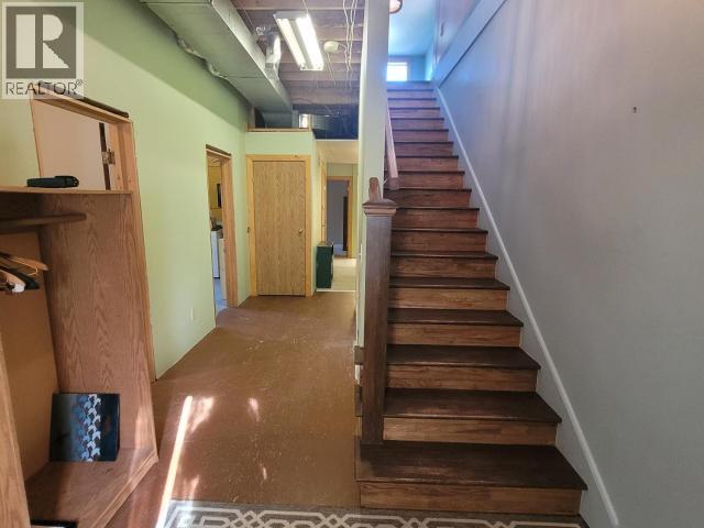 717 8th Avenue, Dawson City, Yukon Y1A 1G0 - Photo 4 - 17122