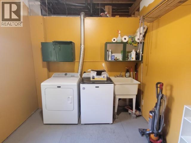 717 8th Avenue, Dawson City, Yukon Y1A 1G0 - Photo 6 - 17122