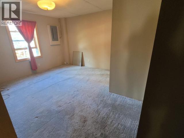 717 8th Avenue, Dawson City, Yukon Y1A 1G0 - Photo 9 - 17122