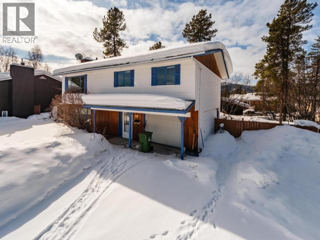 10 Rosewood Place, Whitehorse, Yukon  Y1A 4X3 - Photo 2 - 17141