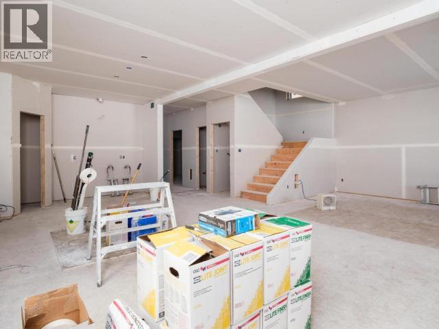 35 Wyvern Avenue, Whitehorse, Yukon Y1A 0T6 - Photo 7 - 17147