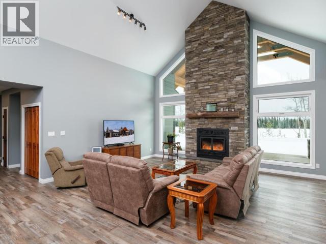 348 Dusty Trail, Whitehorse North, Yukon Y1A 6N4 - Photo 5 - 17155