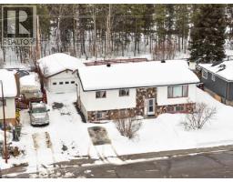 <div class="price">$689,900</div> 47 Pelly Road<br>Whitehorse, Yukon<br><div class='bed_bath'>4 Bed | 3 Bath</div>