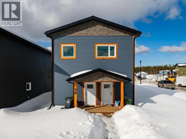 38 Wyvern Avenue, Whitehorse, Yukon  Y1A 0T6 - Photo 2 - 17168