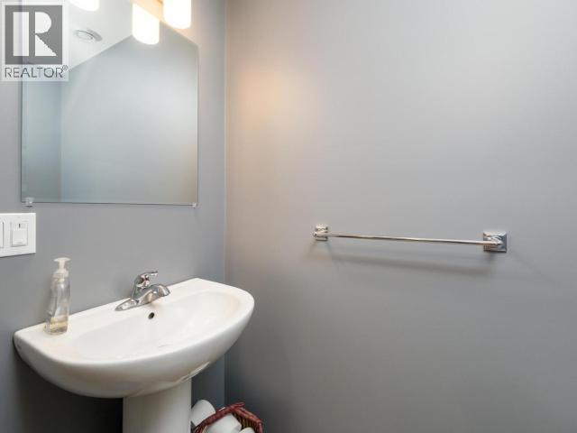 38 Wyvern Avenue, Whitehorse, Yukon  Y1A 0T6 - Photo 8 - 17168