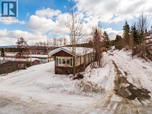 108-4 Prospector Road, Whitehorse, Yukon Y1A 5G5 - Photo 2 - 17174