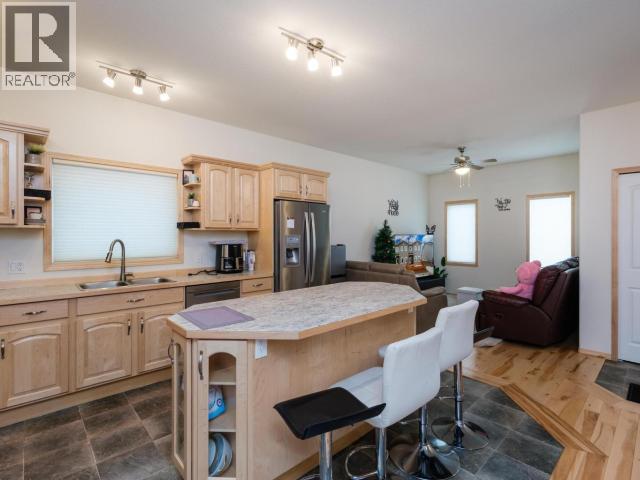 6-235 Olive May Way, Whitehorse, Yukon Y1A 0R5 - Photo 4 - 17181