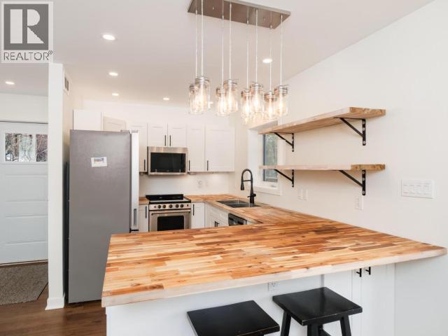 205 Rainbow Road, Whitehorse, Yukon  Y1A 5H8 - Photo 10 - 17216