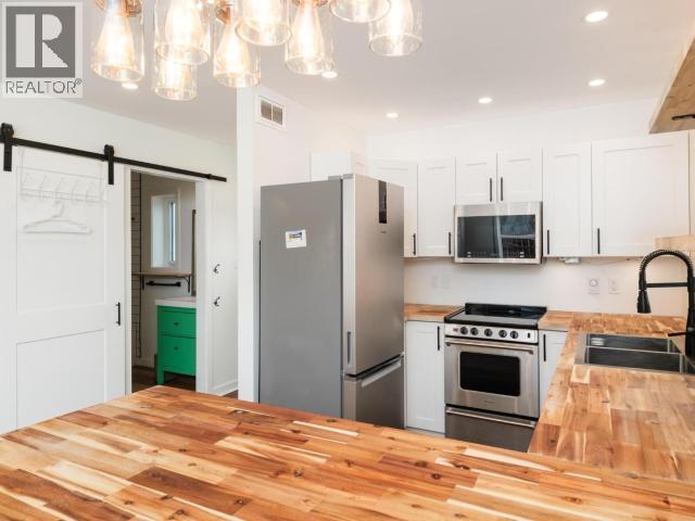 205 Rainbow Road, Whitehorse, Yukon  Y1A 5H8 - Photo 11 - 17216