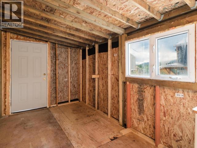 37-37 Sycamore Street, Whitehorse, Yukon  Y1A 6E2 - Photo 4 - 17218
