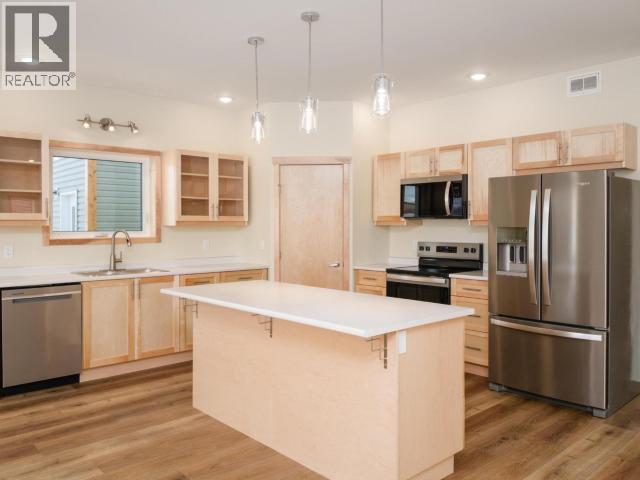 2 Hope Street, Whitehorse, Yukon  Y1A 0T9 - Photo 7 - 17220