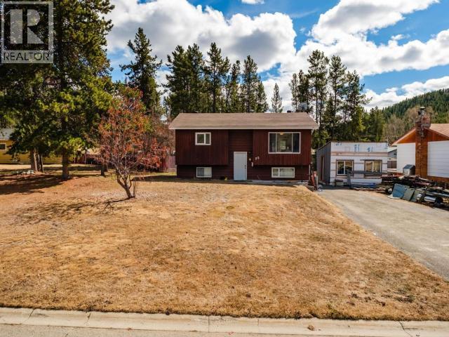 20 10th Avenue, Whitehorse, Yukon Y1A 4H4 - Photo 2 - 17266
