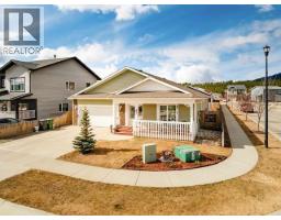 <div class="price">$789,000</div> 43 Dora Crescent<br>Whitehorse, Yukon<br><div class='bed_bath'>5 Bed | 2 Bath</div>