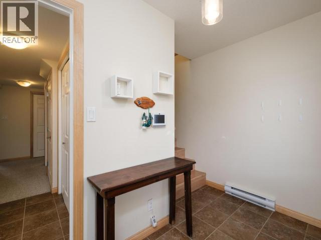 15 Bailey Place, Whitehorse, Yukon  Y1A 0K8 - Photo 3 - 17306