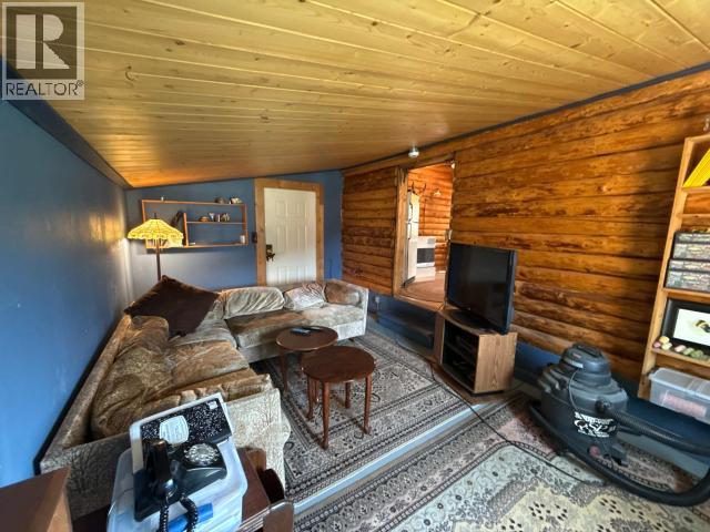 12 Fireweed Road, Dawson City, Yukon Y0B 1G0 - Photo 11 - 17313