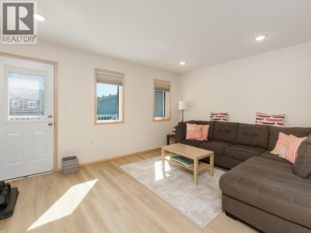 208-250 Olive May Way, Whitehorse, Yukon  Y1A 5W5 - Photo 4 - 17322