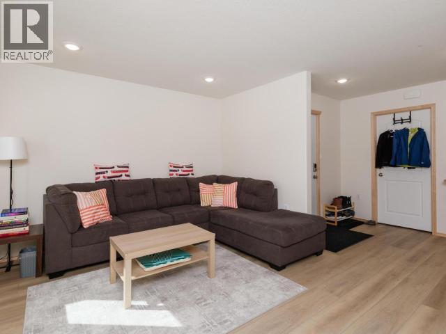208-250 Olive May Way, Whitehorse, Yukon  Y1A 5W5 - Photo 5 - 17322