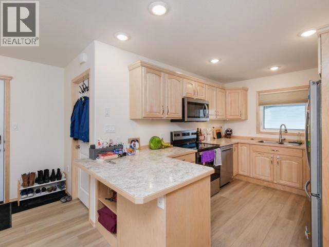 208-250 Olive May Way, Whitehorse, Yukon  Y1A 5W5 - Photo 8 - 17322