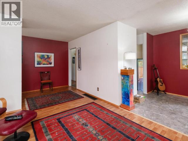 32 Tutshi Road, Whitehorse, Yukon  Y1A 3R5 - Photo 7 - 17399